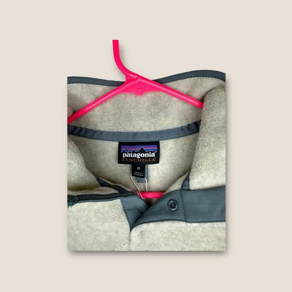 Patagonia Women’s Lightweight Synchilla Snap-T Pullover Oatmeal Heather w/ Nouve - Picture 5 of 6